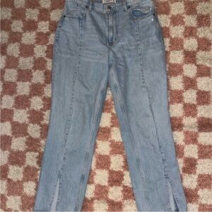 A&F ultra high rise 90s straight jeans 12S/31S
